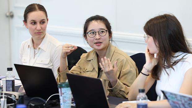 Jung Yu-dam, Student of the Department of German L 대표이미지
